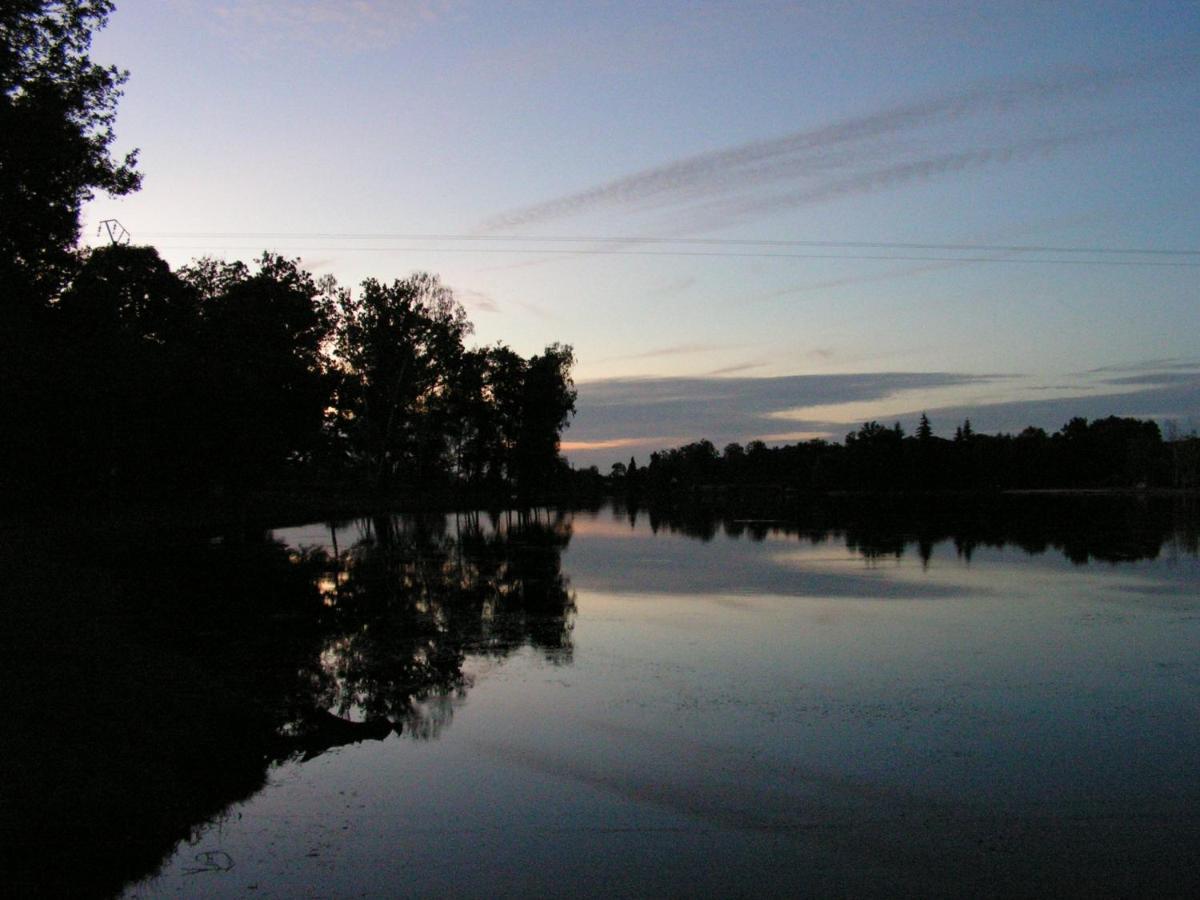 Camping Municipal De La Lande Nexon ภายนอก รูปภาพ